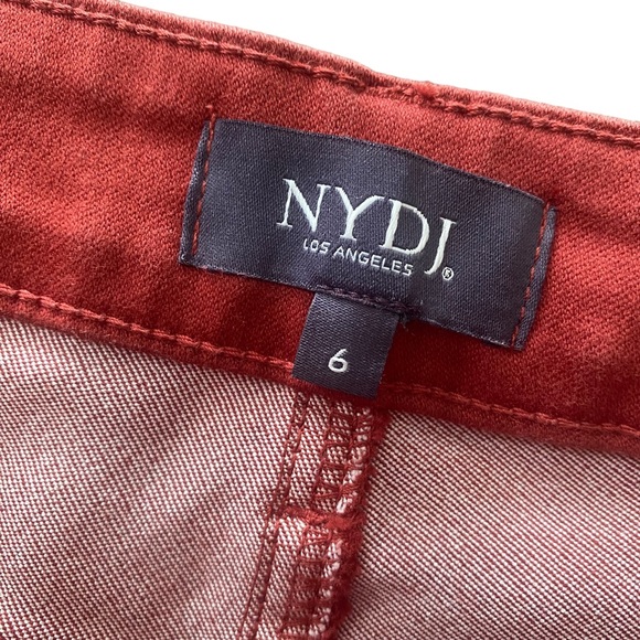 NYDJ AMI Skinny Leggings in Spice, Lift Tuck Technology 6 - Picture 9 of 13